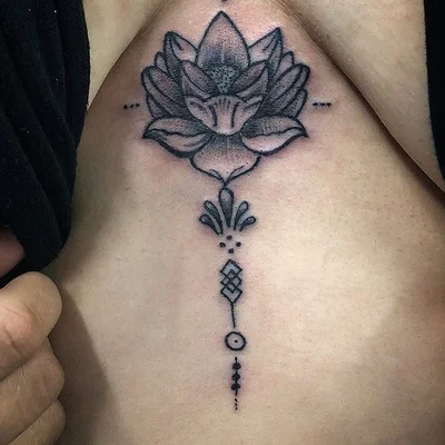 Chris B tattoo 017