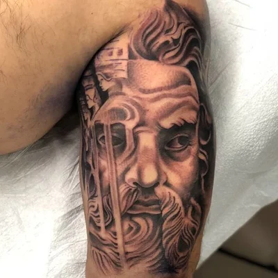 Chris B tattoo 018