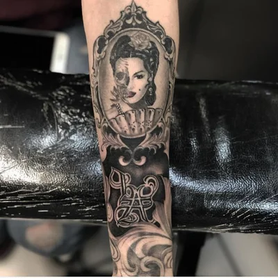 Chris B tattoo 026