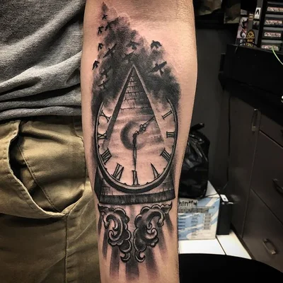 Chris B tattoo 028