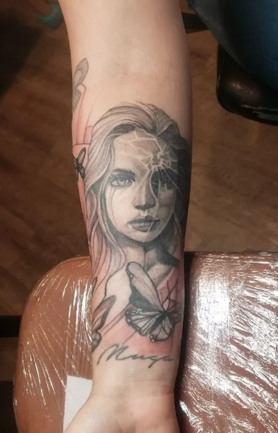 Chris Saunders tattoo 012