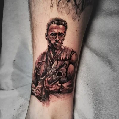 Chris Saunders tattoo 027
