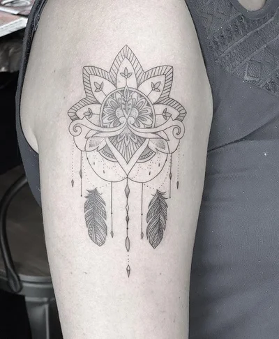 Eloise tattoo 037