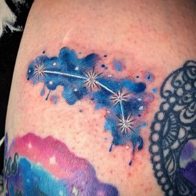 Hailey Slade tattoo 047