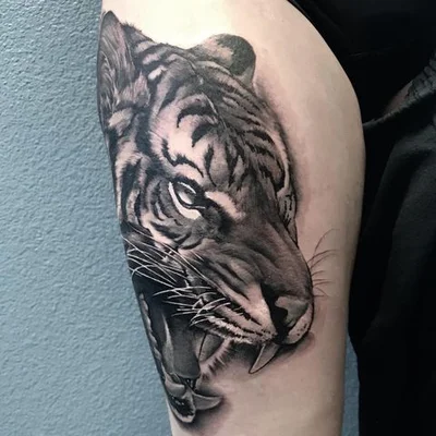 Helen Farber tattoo 019