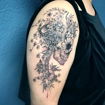 Helen Farber tattoo 031