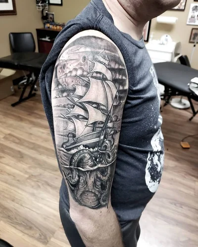 Hugh Fowler tattoo 015