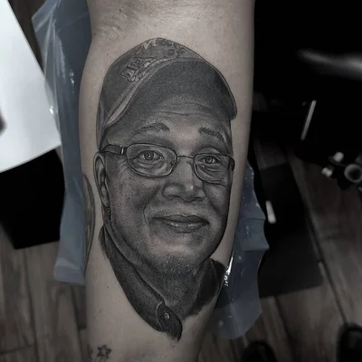 Hugh Fowler tattoo 023
