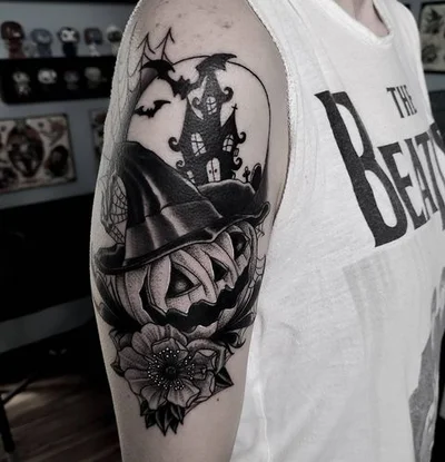 Hugh Fowler tattoo 049