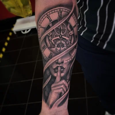 Jade Johnson tattoo 022