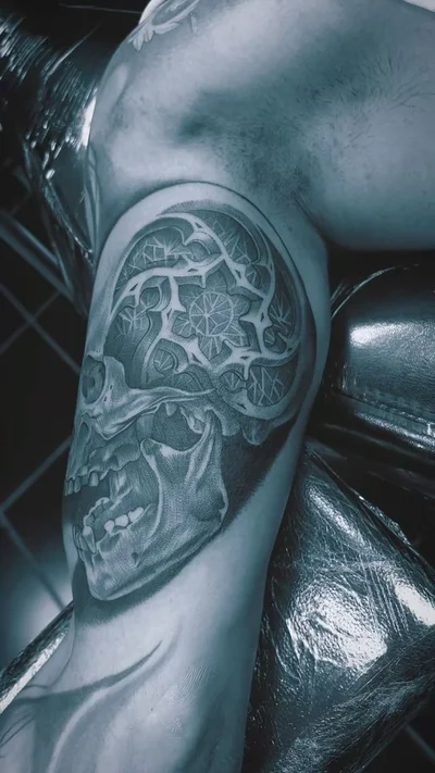 Jade Johnson tattoo 039
