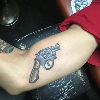 J Pettit tattoo 034