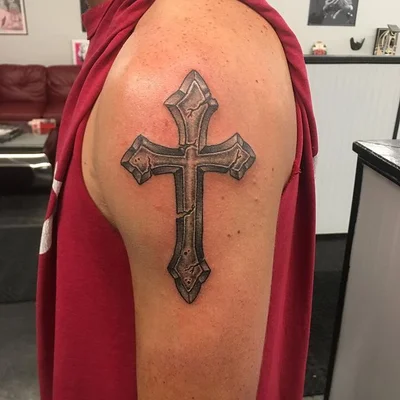 J Pettit tattoo 036