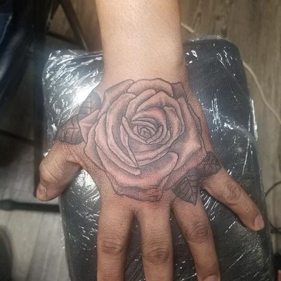 J Pettit tattoo 044