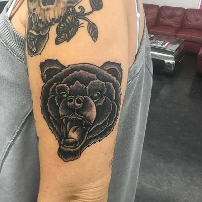 J Pettit tattoo 045