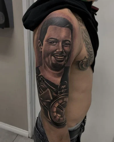 Junior Avila tattoo 037