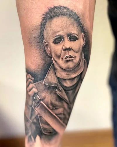 Justine Walters tattoo 040