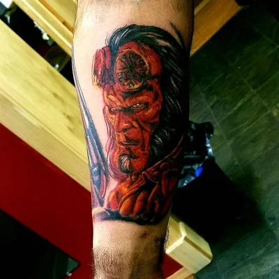 Katt Franich tattoo 050