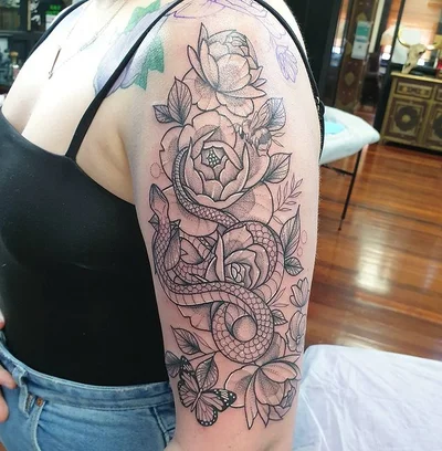 Kayla Jayne tattoo 009