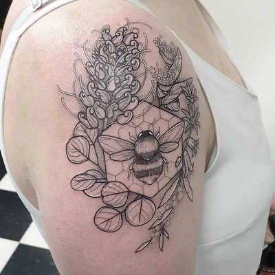 Kayla Jayne tattoo 019