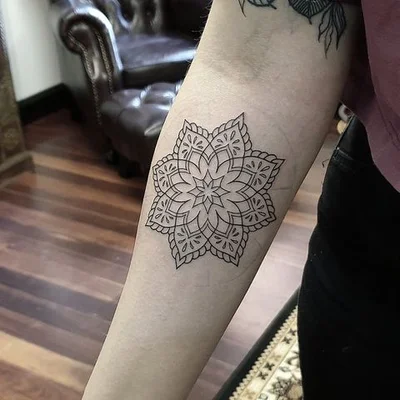 Kayla Jayne tattoo 033