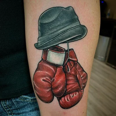 Marcus Hardy tattoo 012