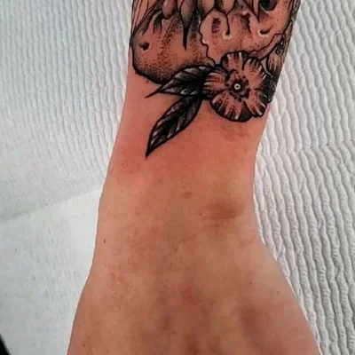 Matt Thomas tattoo 037