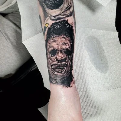 Matt Thomas tattoo 050