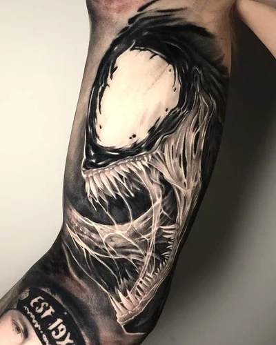 Nicklas Wong tattoo 044