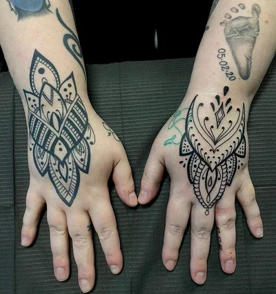 Amanda Scipioni tattoo 038