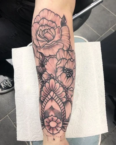 Sabra Carson tattoo 012