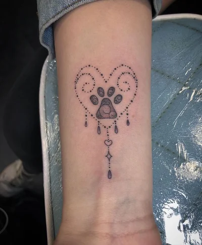 Sabra Carson tattoo 037