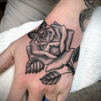 Sasha Ignarski tattoo 012