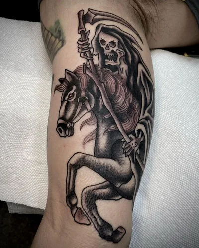 Sasha Ignarski tattoo 019