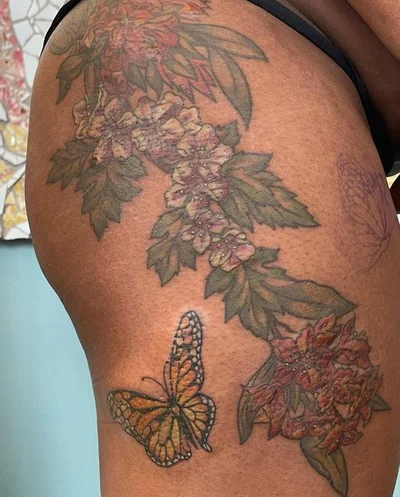 Serena Lander tattoo 019