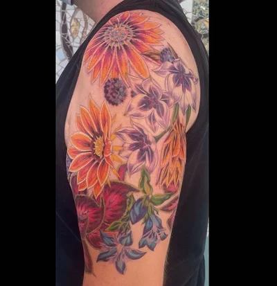 Serena Lander tattoo 031