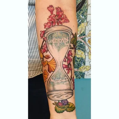 Serena Lander tattoo 048