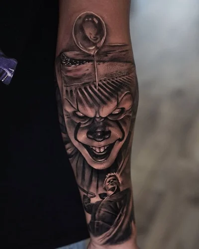 Sophie Hollie tattoo 019
