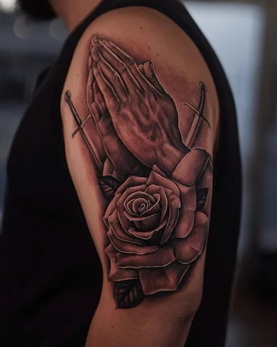Sophie Hollie tattoo 020