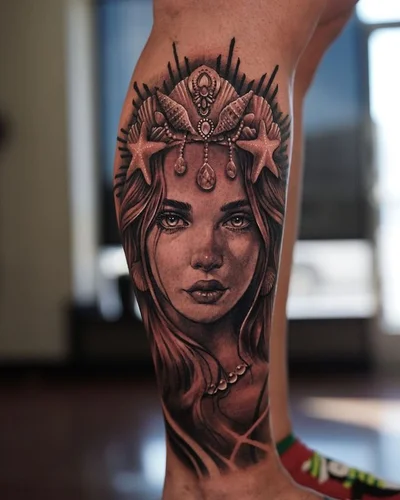 Sophie Hollie tattoo 024