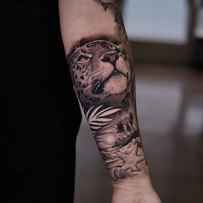Sophie Hollie tattoo 031