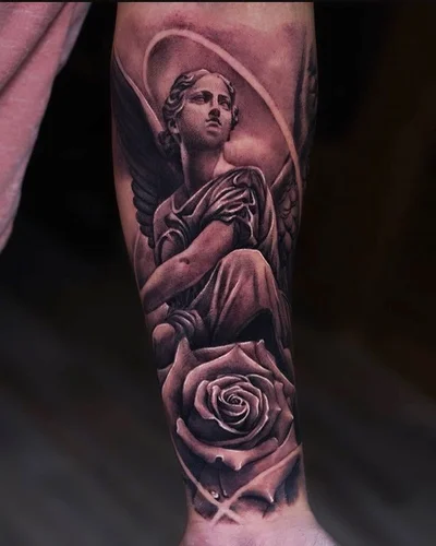 Sophie Hollie tattoo 036