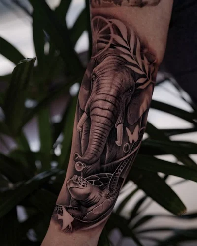 Sophie Hollie tattoo 046