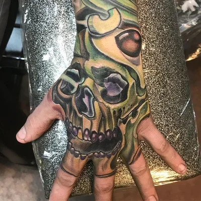 Tylor tattoo 010