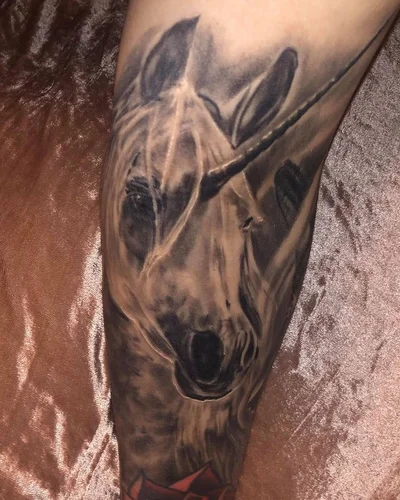 Tylor tattoo 050