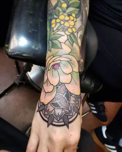 Chantel Chan tattoo 032