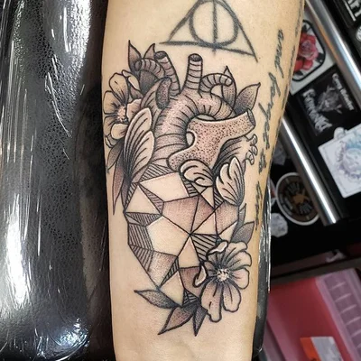 Chantel Chan tattoo 035