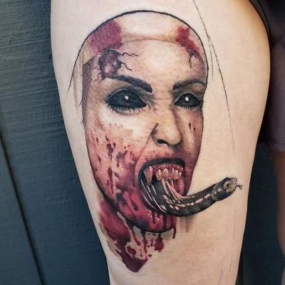 Chantel Chan tattoo 038