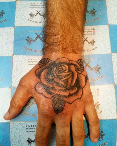 Iman Taherifard tattoo 024