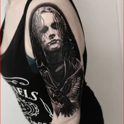 Tarp tattoo 021
